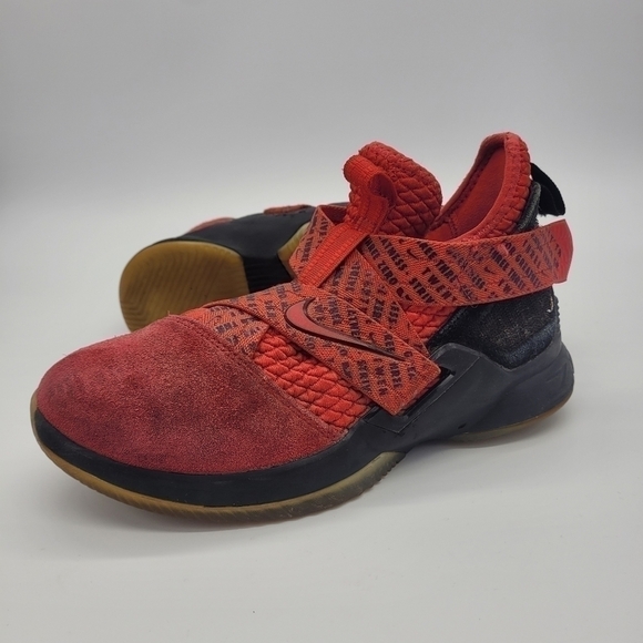 Nike LeBron Soldier XII Red/Black Kids Shoes 5 Youth 6.5 Women - Picture 11 of 13